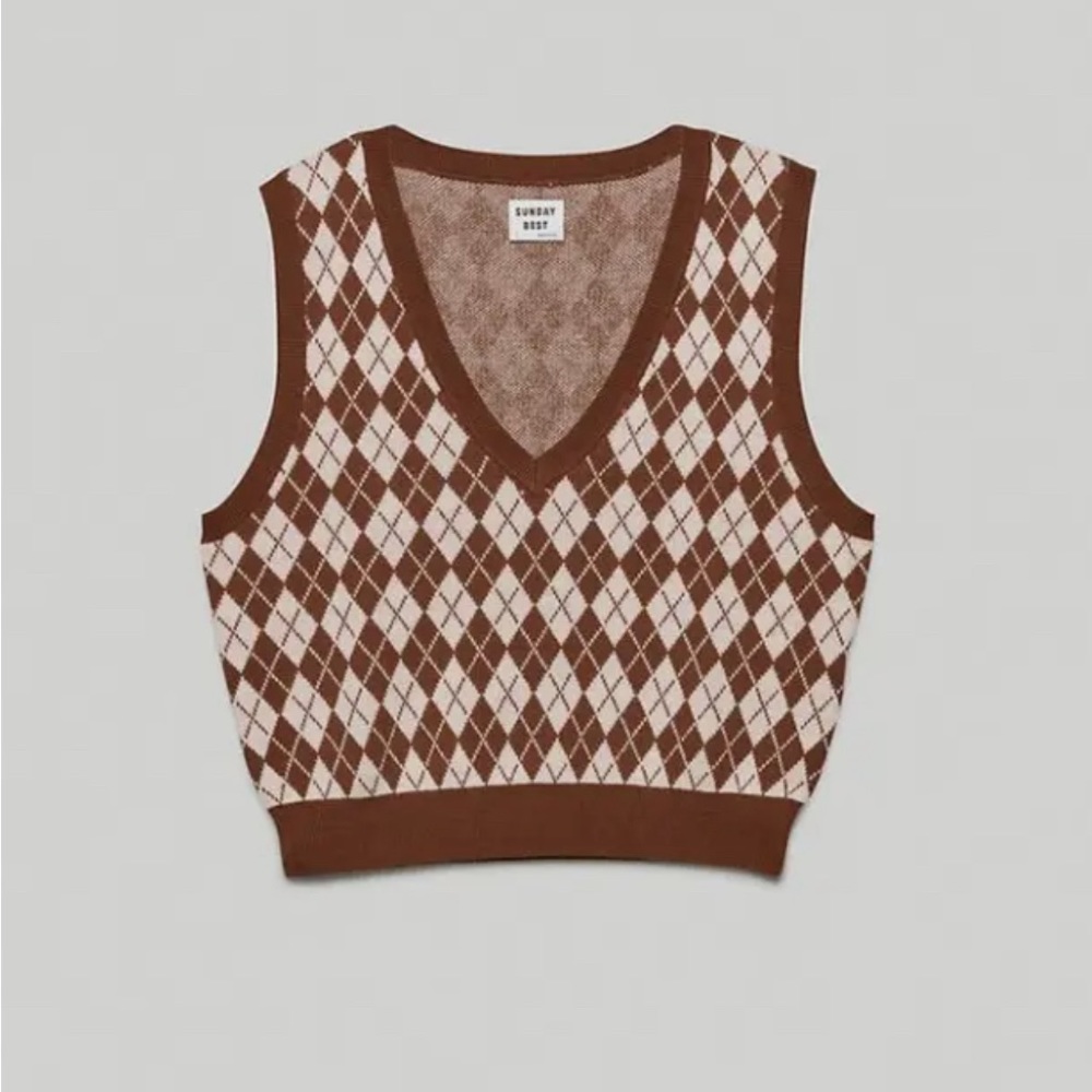 Aritzia Sleeveless Argyle vest XS